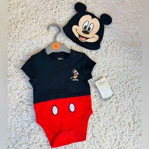 Disney Mickey Mouse Baby Onesie with Mickey Hat 💙FREE SHIPPING!💙